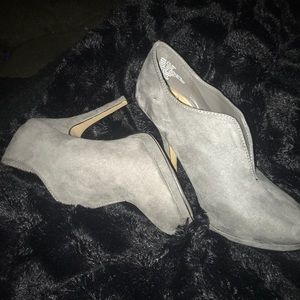Grey heels only worn once